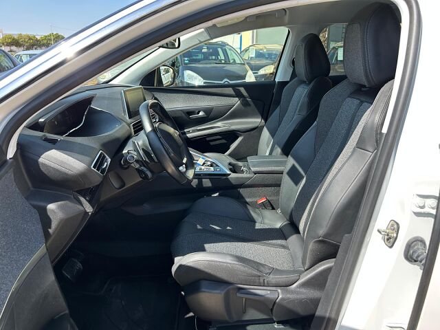 PEUGEOT 3008 ALLURE 1.2 E-THP AUTO SPANISH LHD IN SPAIN 73000 MILES SUPERB 2019